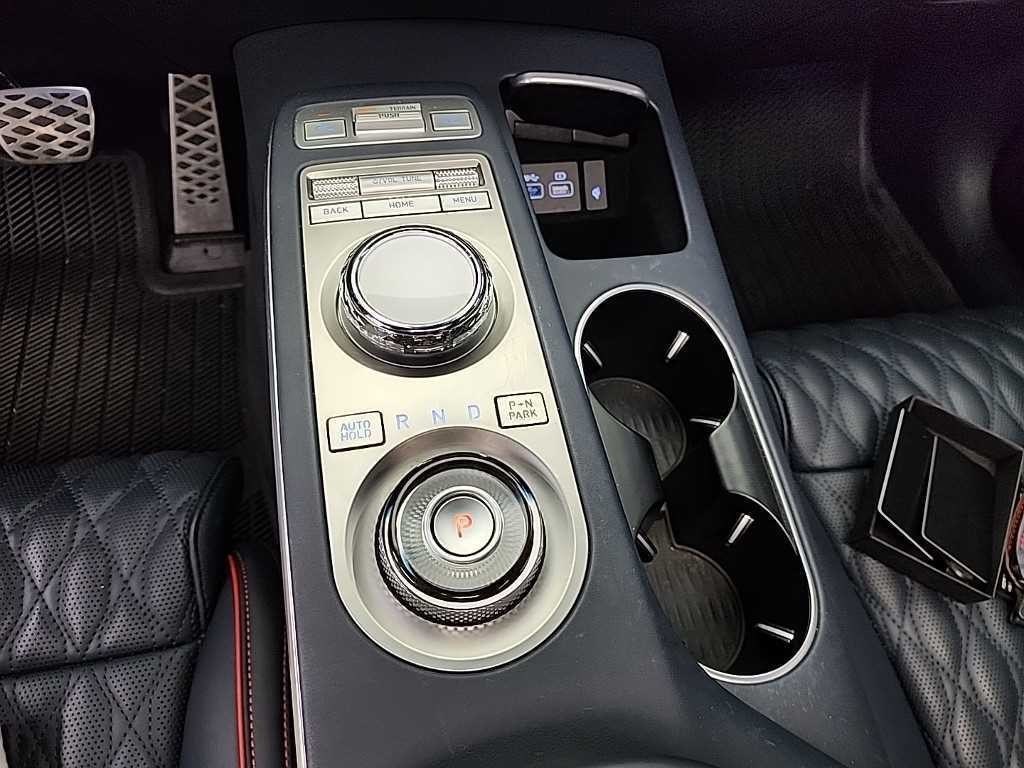 제네시스 GV70 2.5T 가솔린 AWD 스포츠 이미지 7