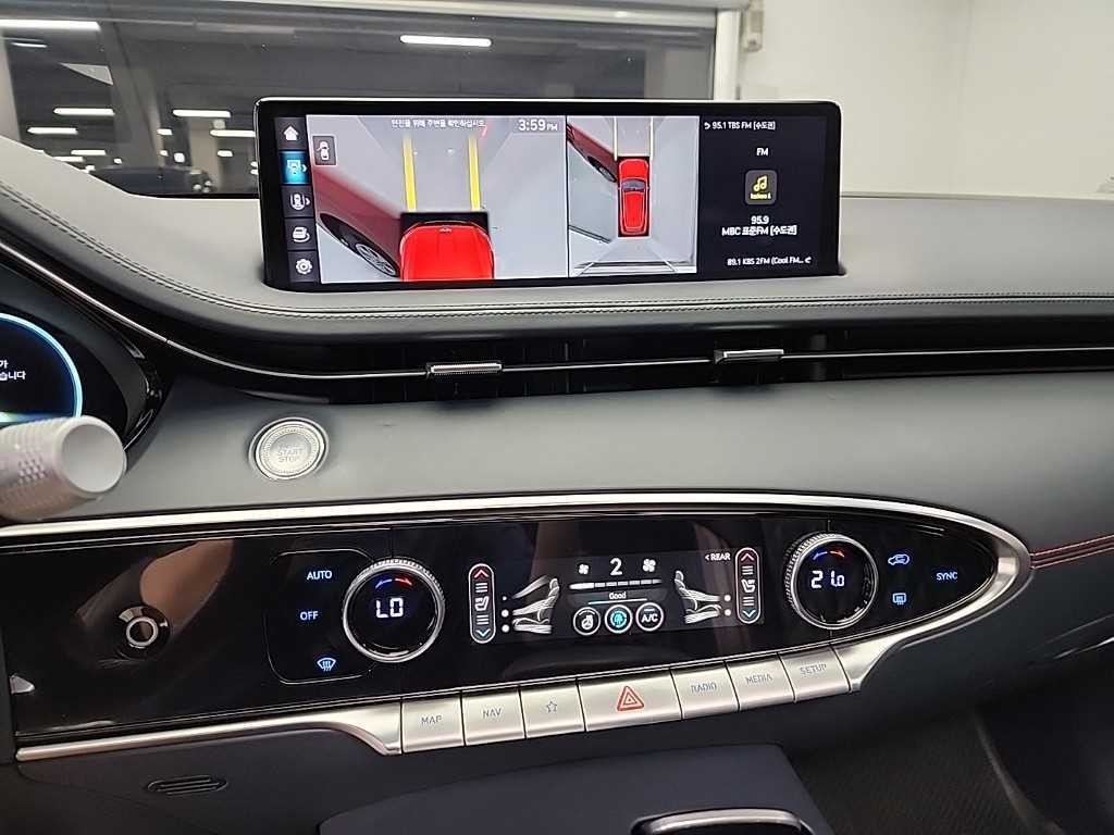 제네시스 GV70 2.5T 가솔린 AWD 스포츠 이미지 9