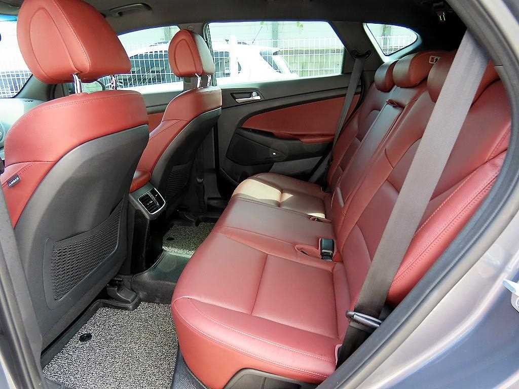 현대 투싼 올뉴투싼 1.6T 2WD 프리미엄 이미지 6