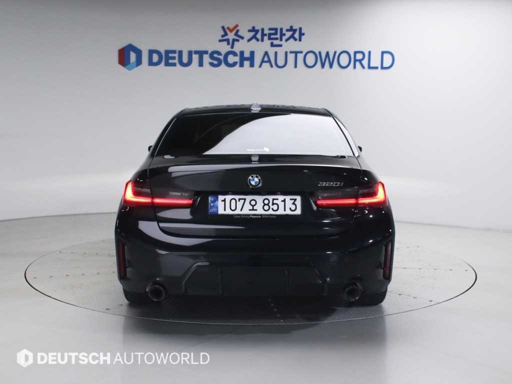 BMW 3시리즈 3시리즈 (G20) 320i M 스포츠 이미지 4
