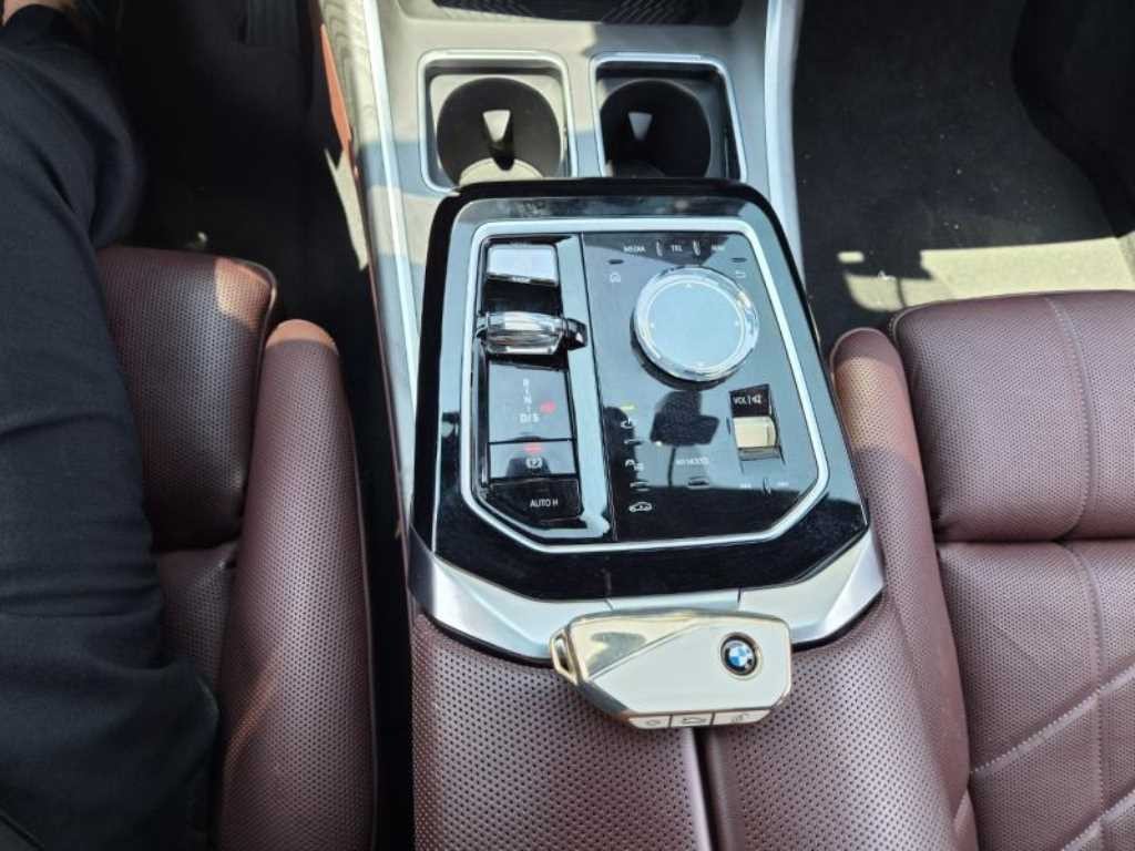BMW 7시리즈 7시리즈 (G70) 740i sDrive 디자인퓨어 엑셀런스 이미지 16