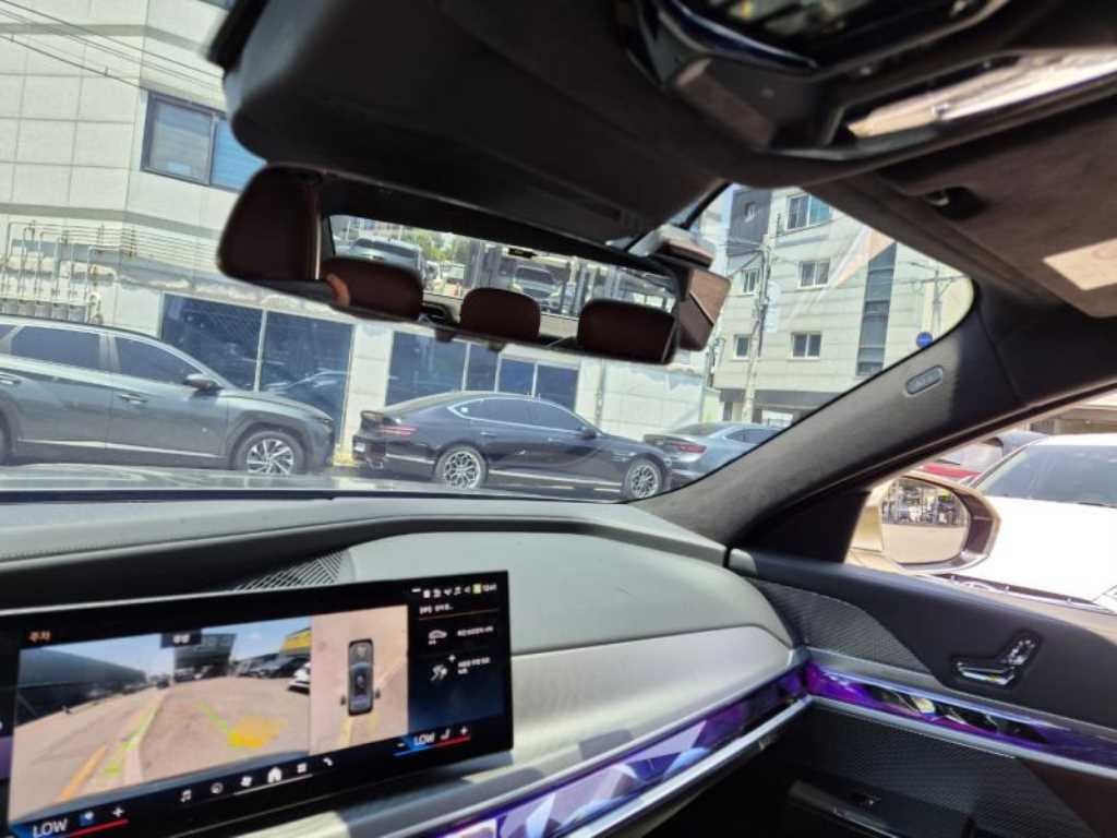 BMW 7시리즈 7시리즈 (G70) 740i sDrive 디자인퓨어 엑셀런스 이미지 18