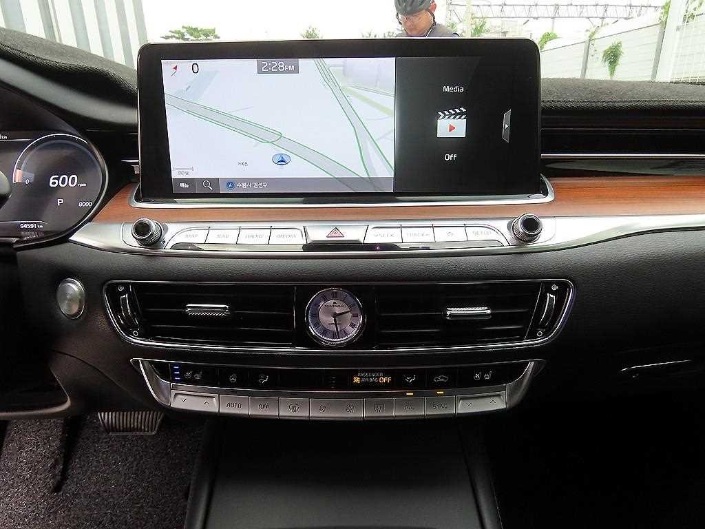 기아 K9 더 K9 3.8 GDI AWD 플래티넘Ⅲ 이미지 14