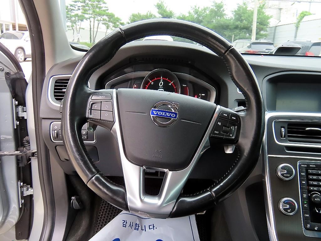 볼보 S60 뉴S60 D2 이미지 8