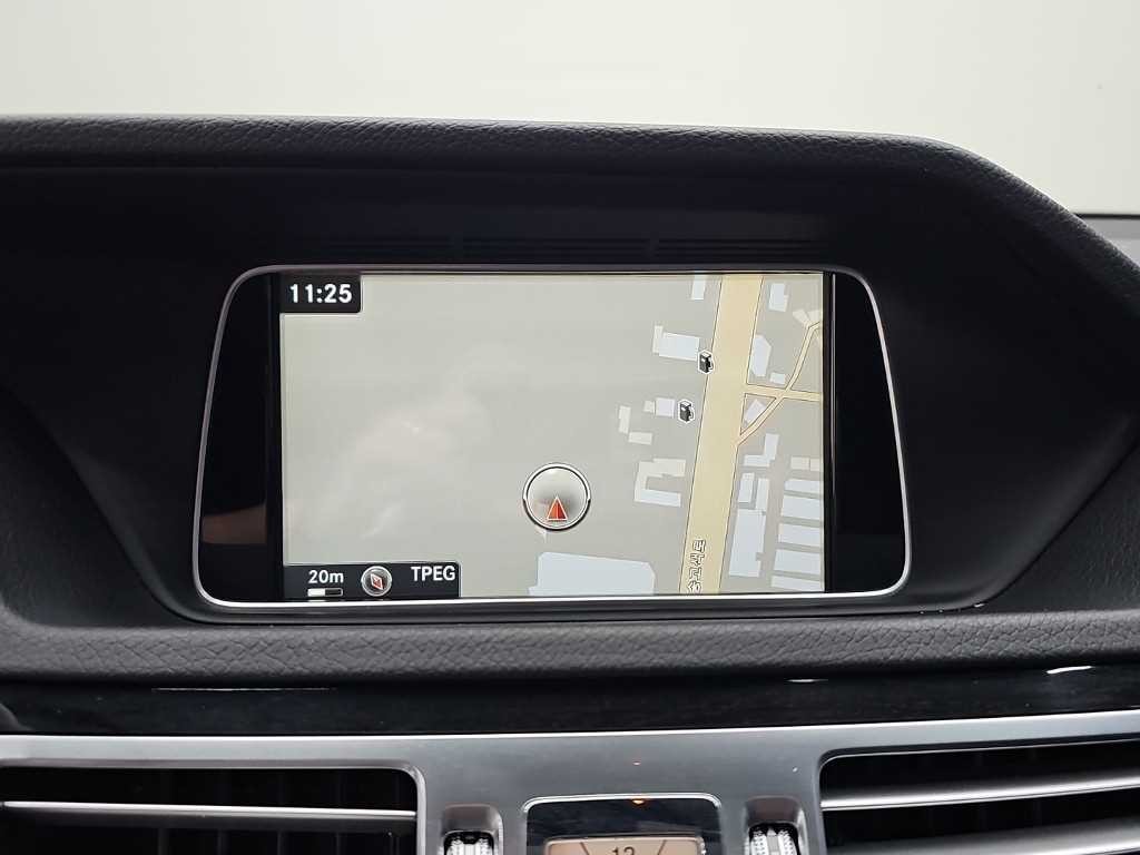 벤츠 E 클래스 E-클래스 W212 E300 아방가르드 이미지 15