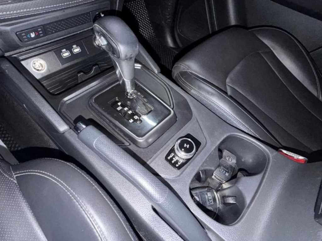 KG모빌리티(쌍용) 렉스턴 더 뉴 렉스턴 스포츠 디젤 2.2 4WD 프레스티지 이미지 11