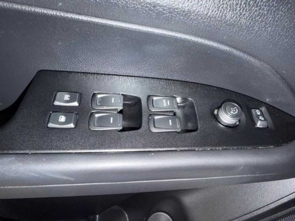 KG모빌리티(쌍용) 렉스턴 더 뉴 렉스턴 스포츠 디젤 2.2 4WD 프레스티지 이미지 12