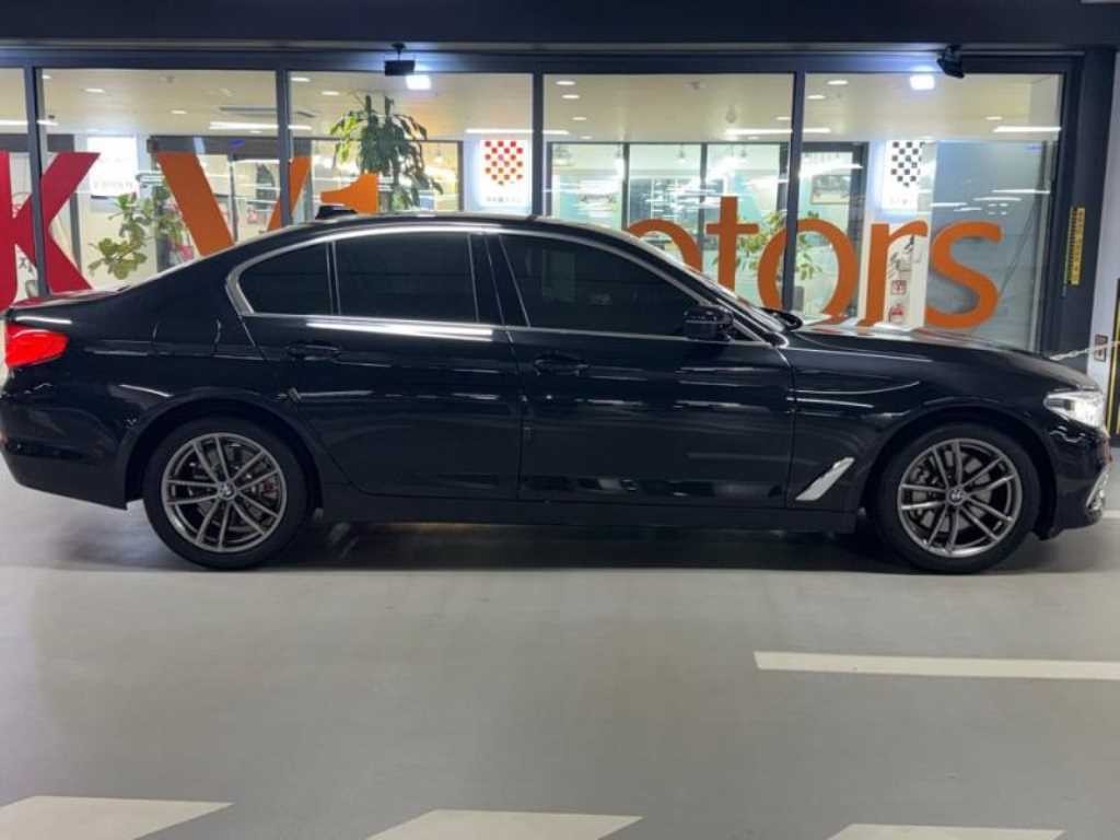 BMW 5시리즈 5시리즈 (G30) 530i 럭셔리 플러스 이미지 3