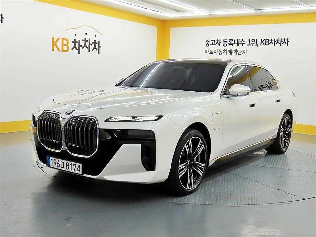 BMW 7시리즈 7시리즈 (G70) 750e xDrive M 스포츠 이미지 2