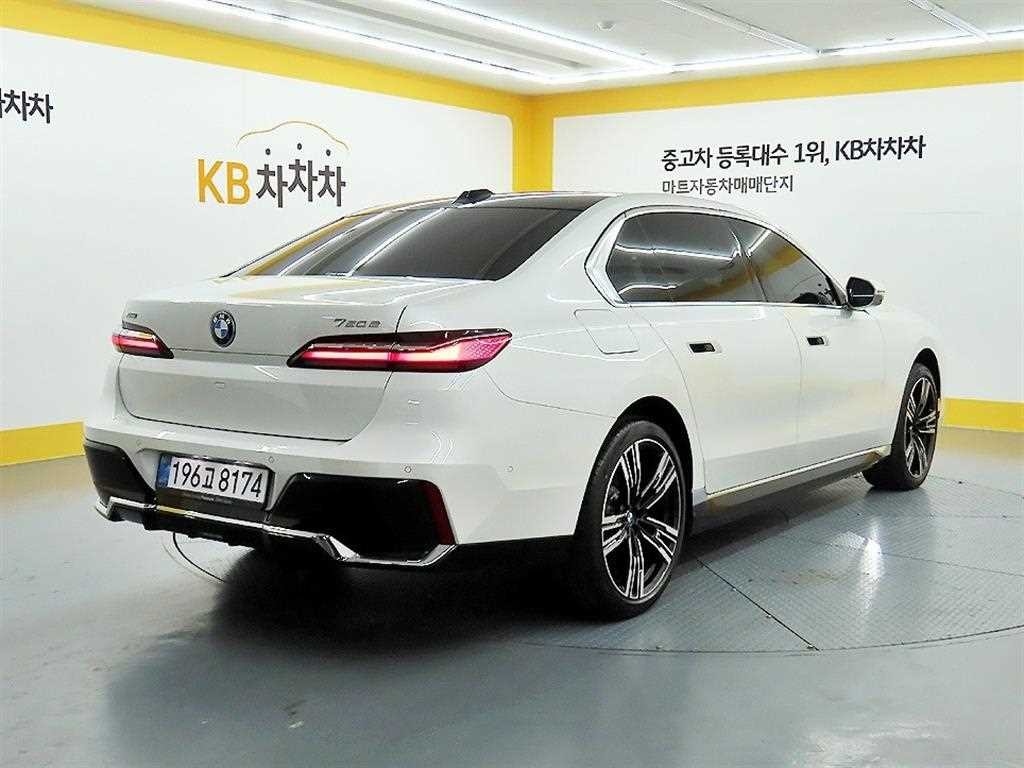 BMW 7시리즈 7시리즈 (G70) 750e xDrive M 스포츠 이미지 4