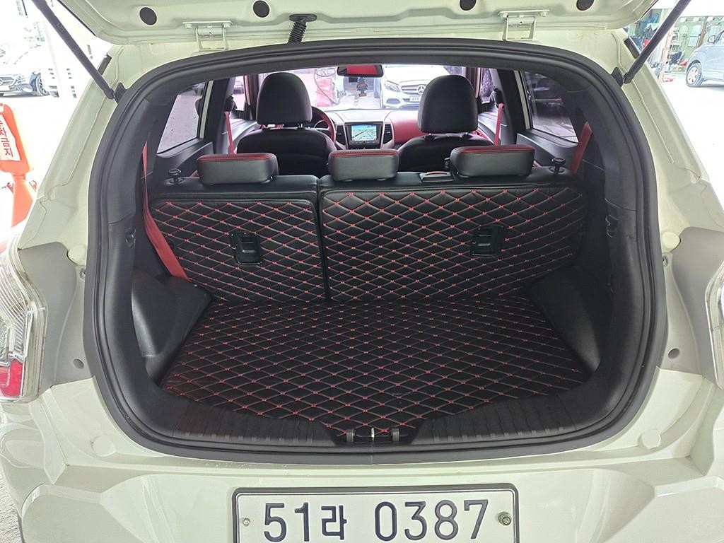 KG모빌리티(쌍용) 티볼리 가솔린 2WD 1.6 LX 최고급형 이미지 17