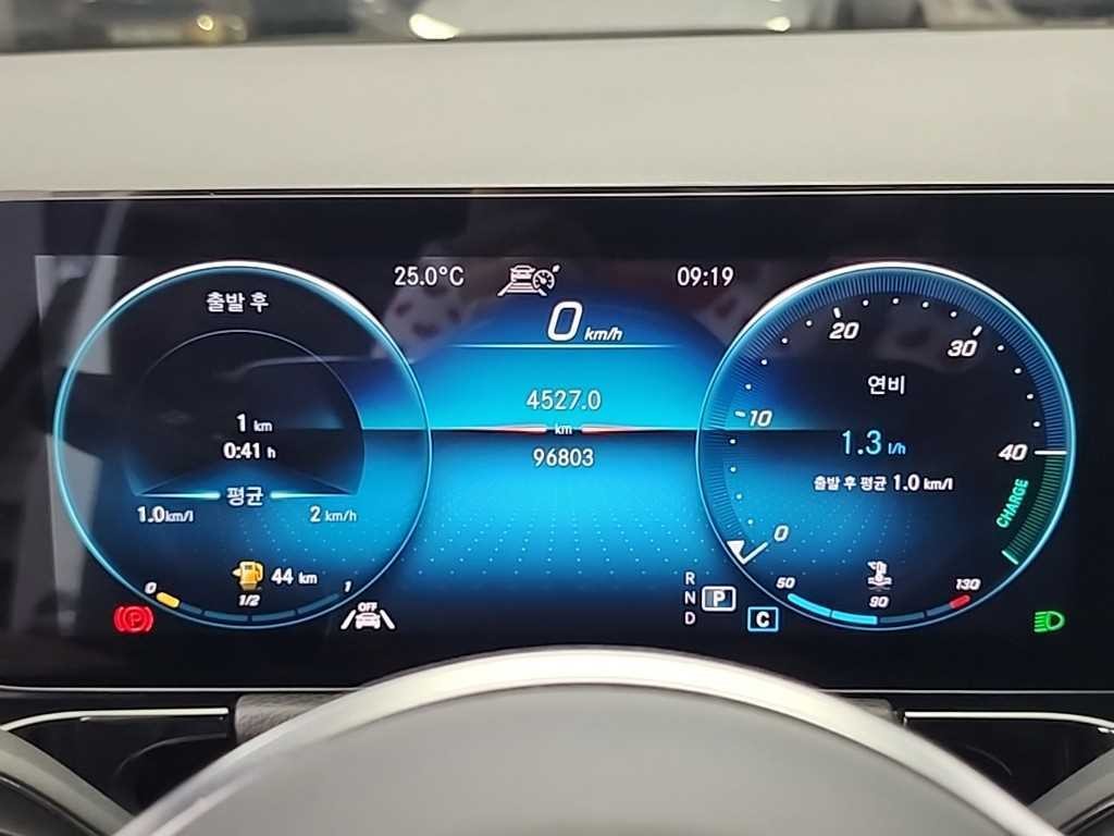 벤츠 GLA 클래스 GLA클래스 H247 GLA220 이미지 6