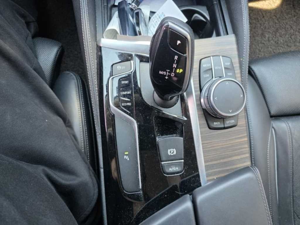 BMW 5시리즈 5시리즈 (G30) 520d 럭셔리 플러스 이미지 11