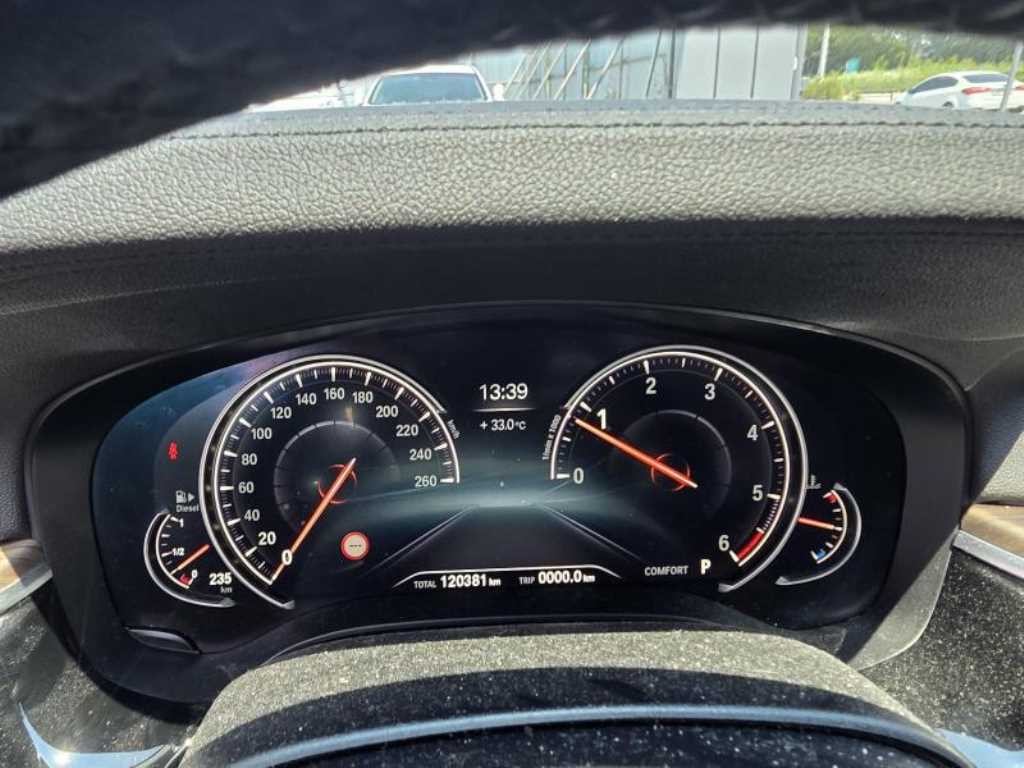 BMW 5시리즈 5시리즈 (G30) 520d 럭셔리 플러스 이미지 7