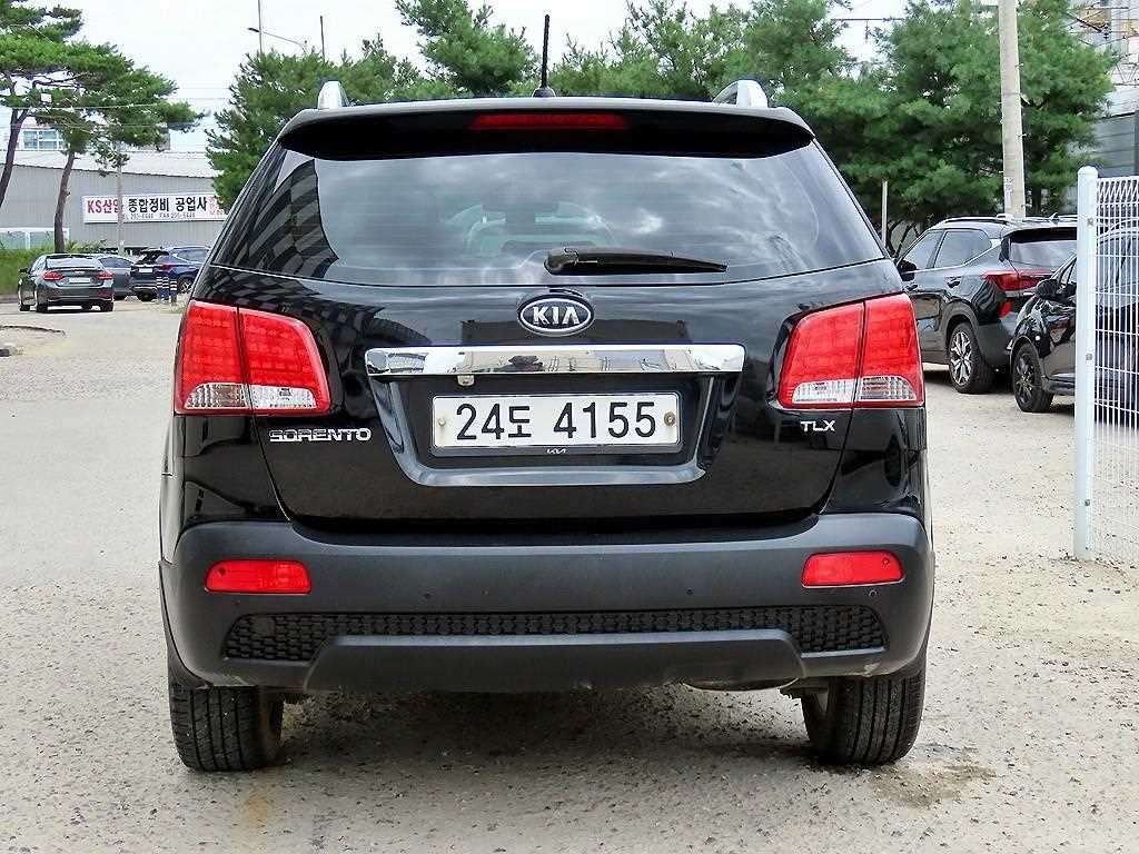 기아 쏘렌토 쏘렌토 R 디젤 2WD 2.2 TLX 최고급형 이미지 4