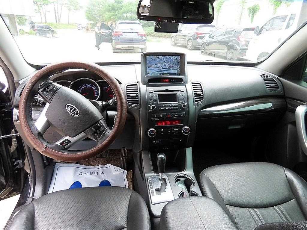 기아 쏘렌토 쏘렌토 R 디젤 2WD 2.2 TLX 최고급형 이미지 7