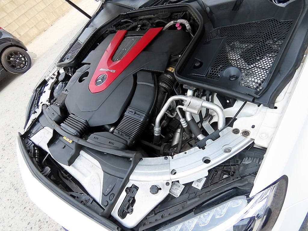 벤츠 C 클래스 C클래스 W205 C43 AMG 4MATIC 이미지 19