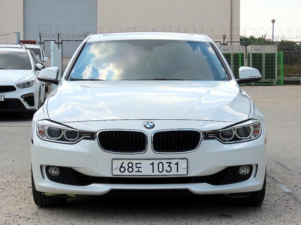 BMW 3시리즈 3시리즈 (F30) 320i 이미지 1