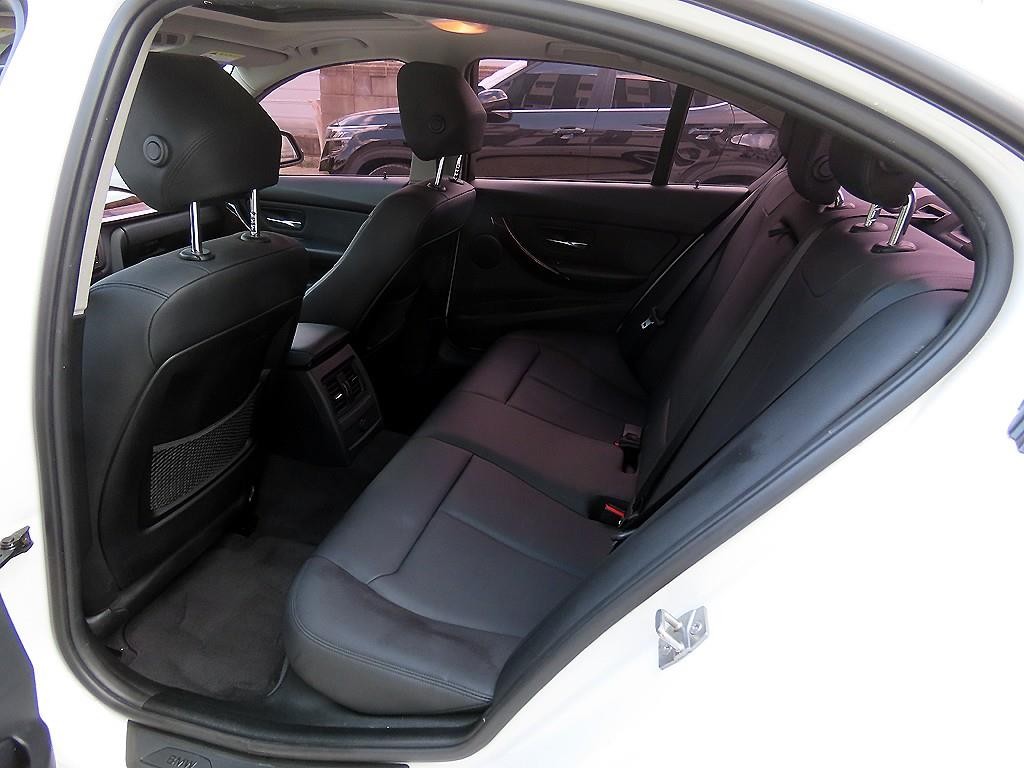 BMW 3시리즈 3시리즈 (F30) 320i 이미지 6