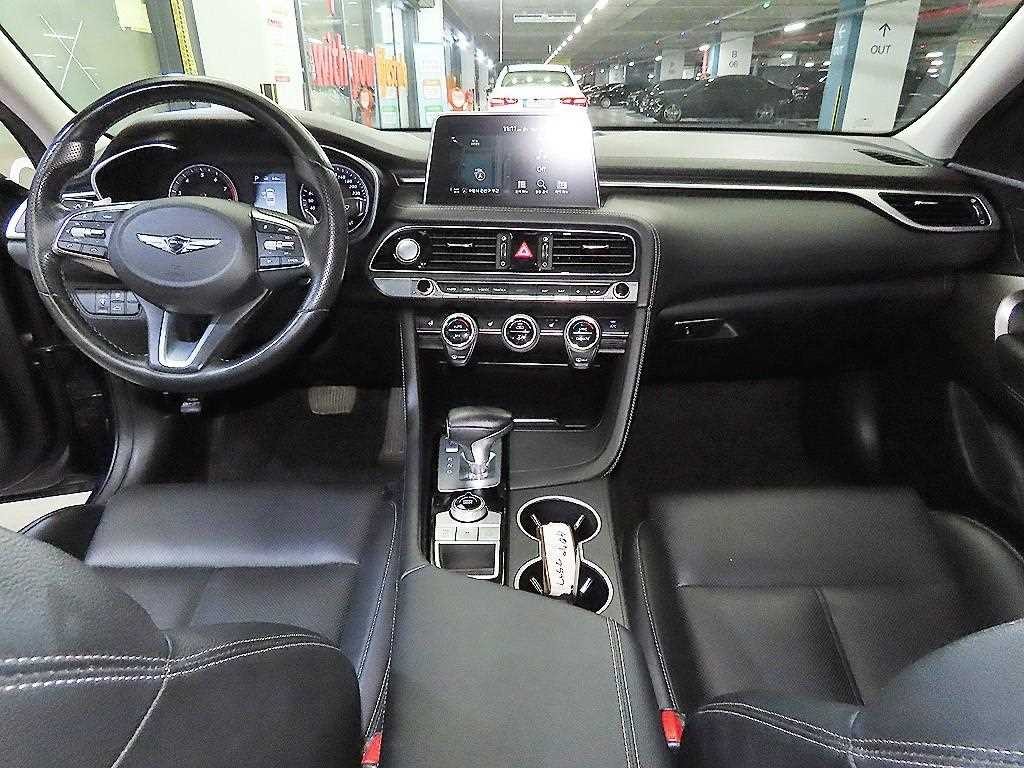 제네시스 G70 2.0T 어드밴스드 이미지 10