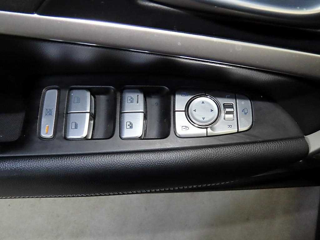 제네시스 G70 2.0T 어드밴스드 이미지 14