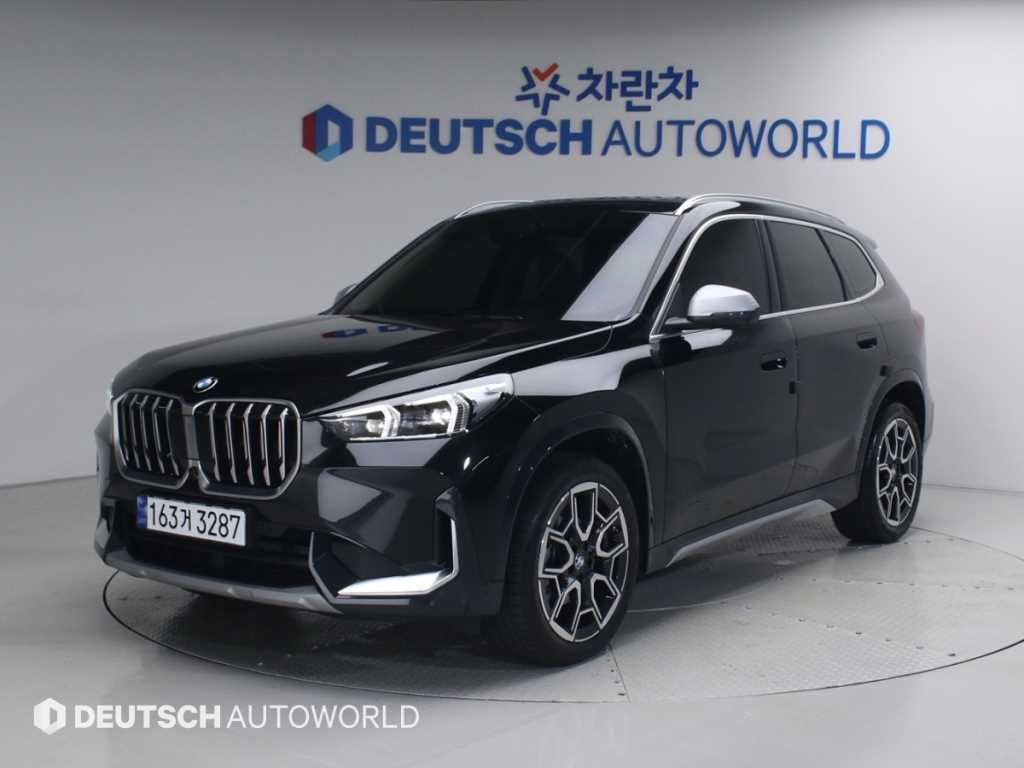 BMW X1 X1 (U11) xDrive 20i xLine 이미지 1