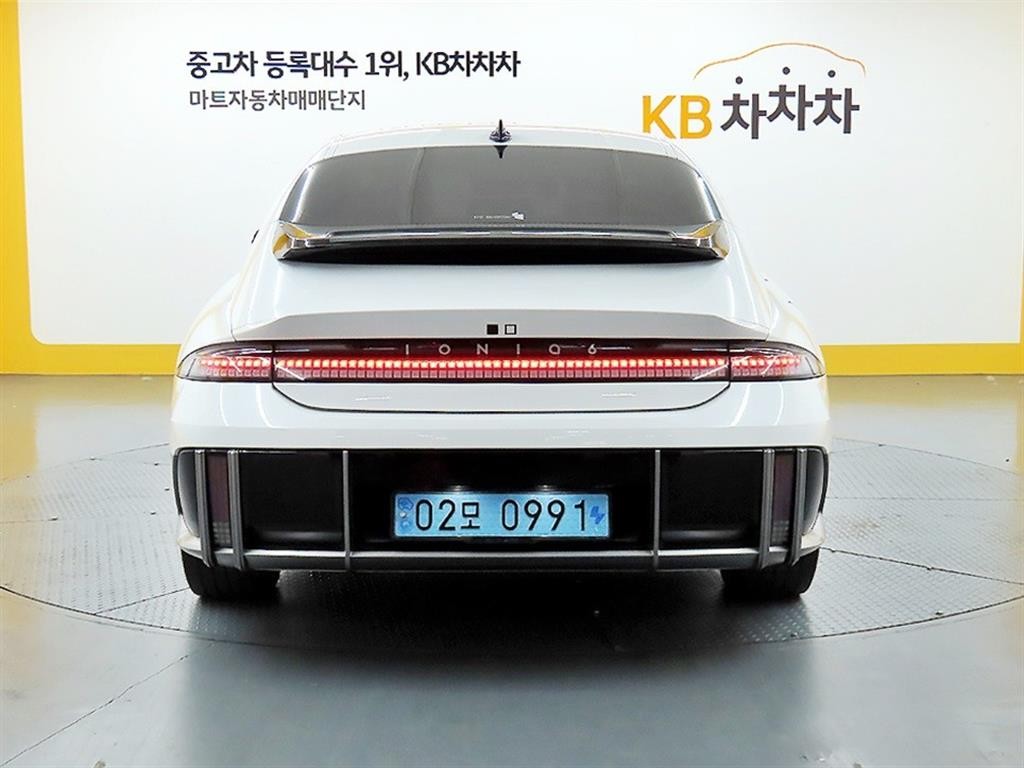 현대 아이오닉 6 롱레인지 익스클루시브 이미지 3