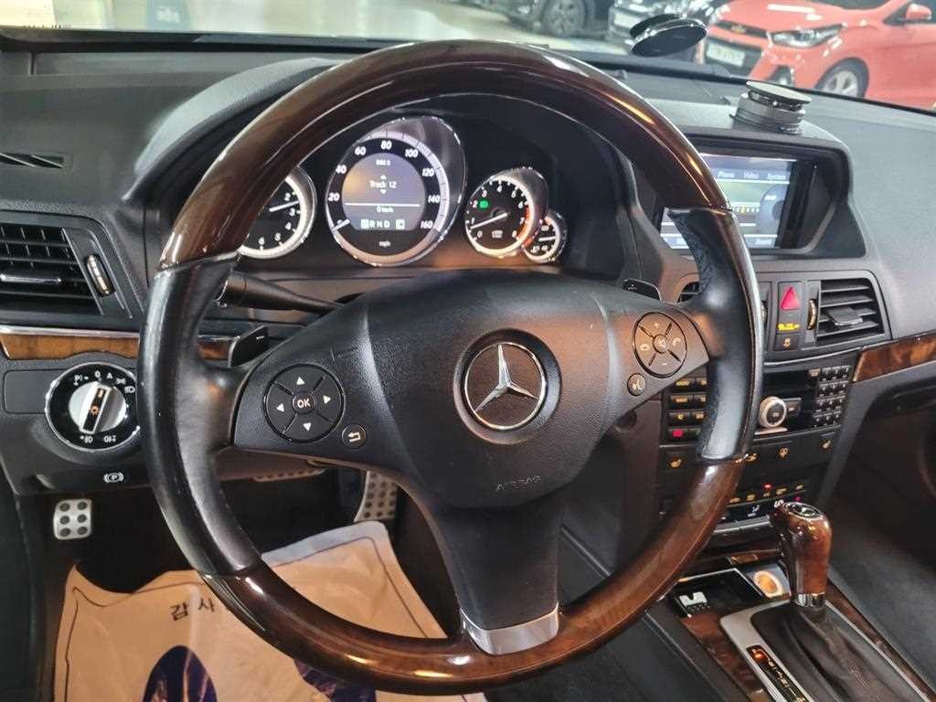 벤츠 E 클래스 E-클래스 W212 E350 쿠페 이미지 14