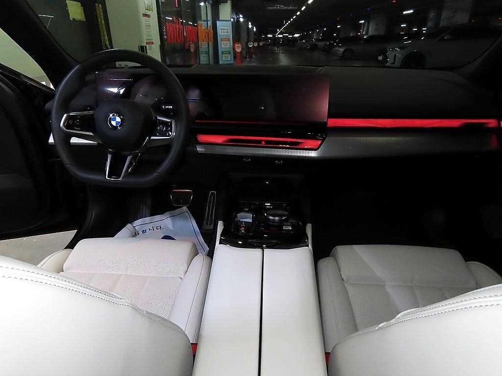 BMW 5시리즈 5시리즈 (G60) 520i 스페셜 에디션 이미지 10