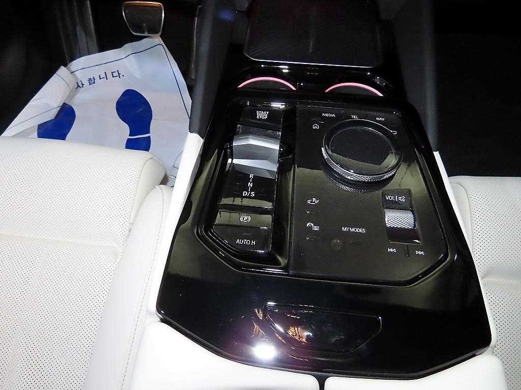 BMW 5시리즈 5시리즈 (G60) 520i 스페셜 에디션 이미지 12