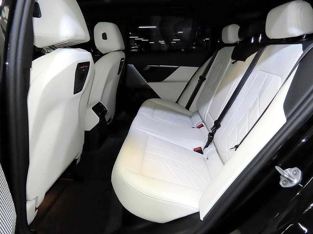 BMW 5시리즈 5시리즈 (G60) 520i 스페셜 에디션 이미지 7