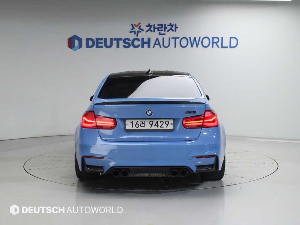 BMW 3시리즈 M3 (F80, E90) M3 세단 컴패티션 이미지 4