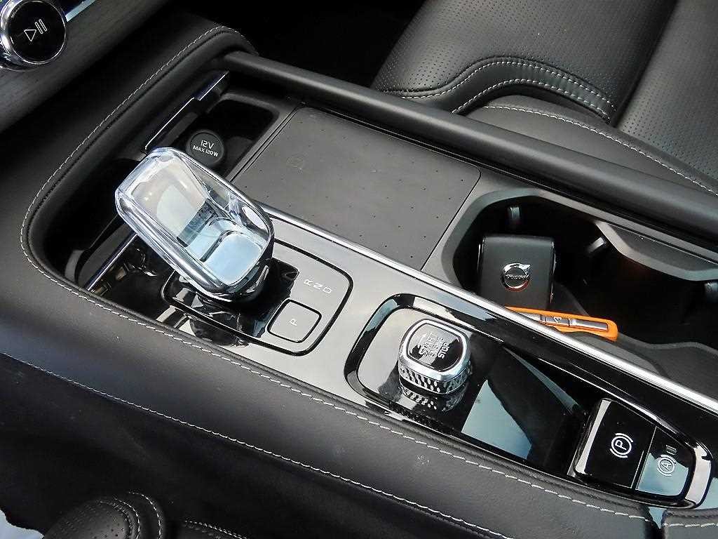 볼보 XC90 XC90 2세대 2.0 B6 AWD 얼티메이트 브라이트 이미지 11