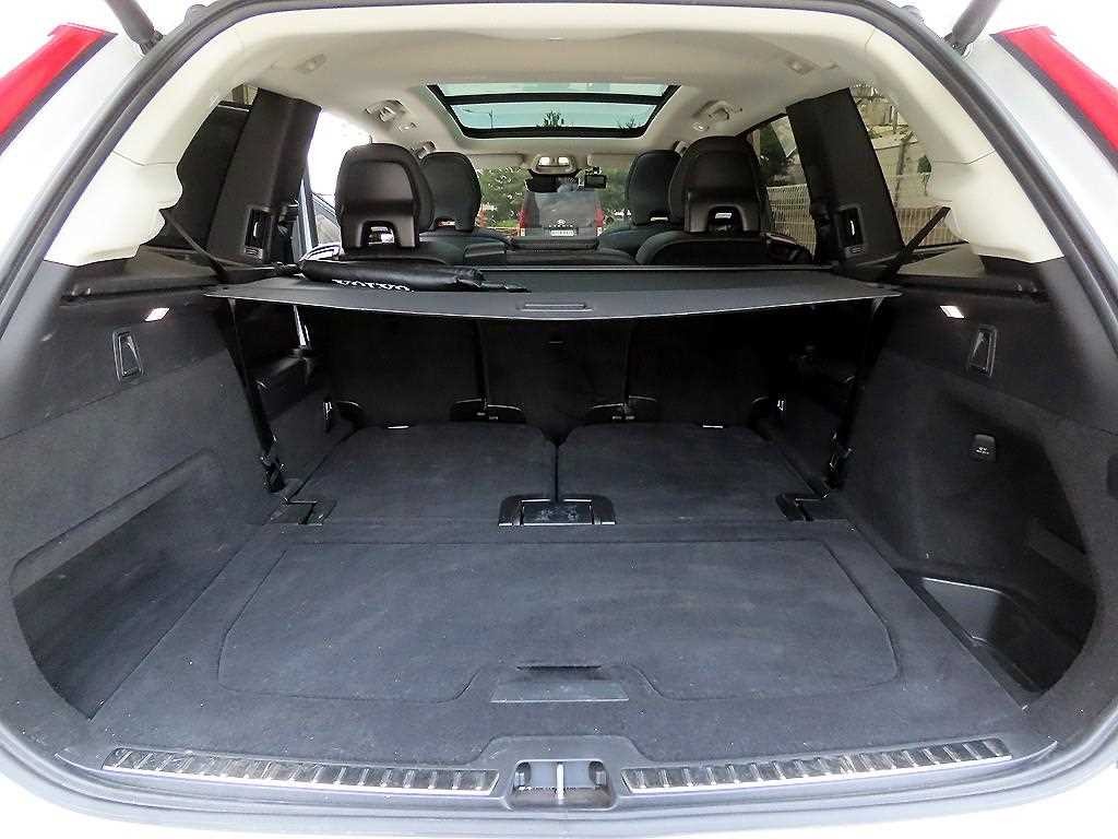 볼보 XC90 XC90 2세대 2.0 B6 AWD 얼티메이트 브라이트 이미지 17