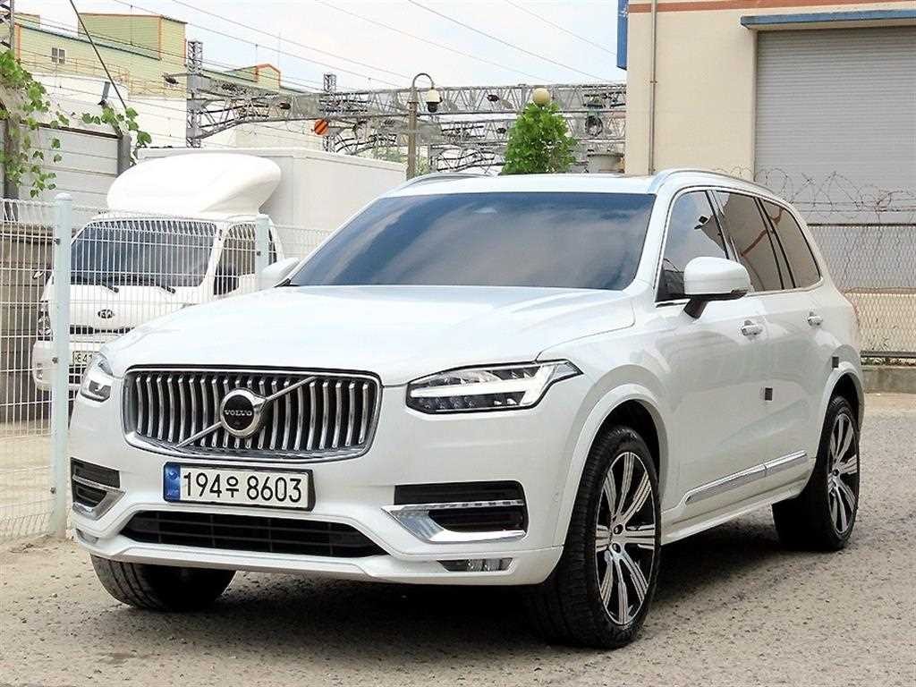볼보 XC90 XC90 2세대 2.0 B6 AWD 얼티메이트 브라이트 이미지 2