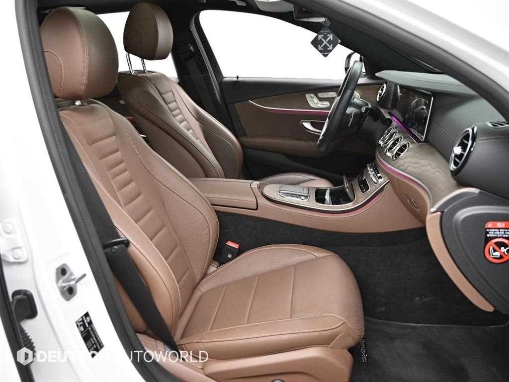 벤츠 E 클래스 E-클래스 W213 E220d 4MATIC 익스클루시브 이미지 10