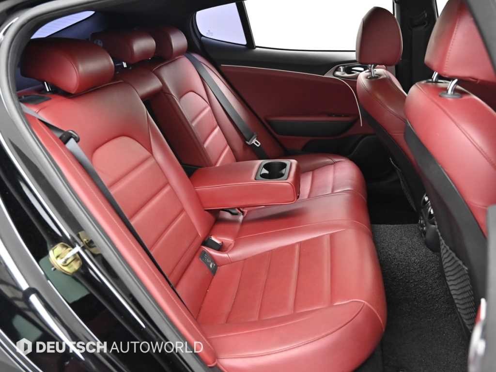 기아 스팅어 가솔린 2.0 터보 AWD 플래티넘 이미지 12