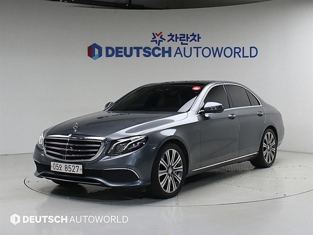 벤츠 E 클래스 E-클래스 W213 E400 4MATIC 익스클루시브 이미지 1