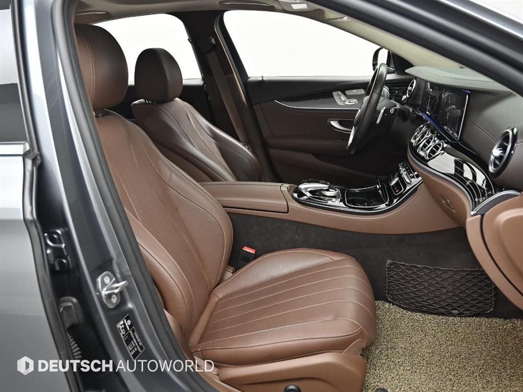 벤츠 E 클래스 E-클래스 W213 E400 4MATIC 익스클루시브 이미지 10