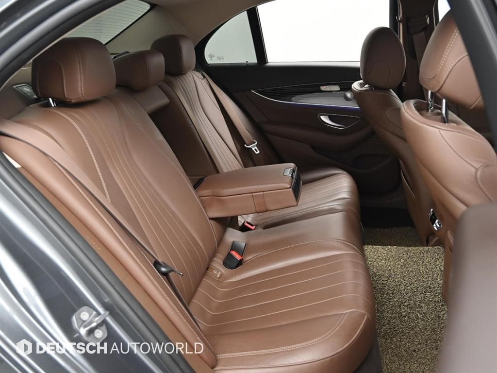 벤츠 E 클래스 E-클래스 W213 E400 4MATIC 익스클루시브 이미지 12
