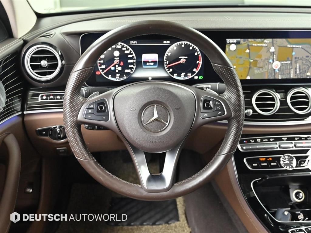 벤츠 E 클래스 E-클래스 W213 E400 4MATIC 익스클루시브 이미지 13