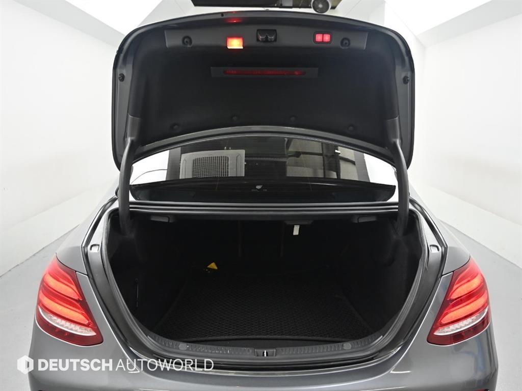 벤츠 E 클래스 E-클래스 W213 E400 4MATIC 익스클루시브 이미지 19