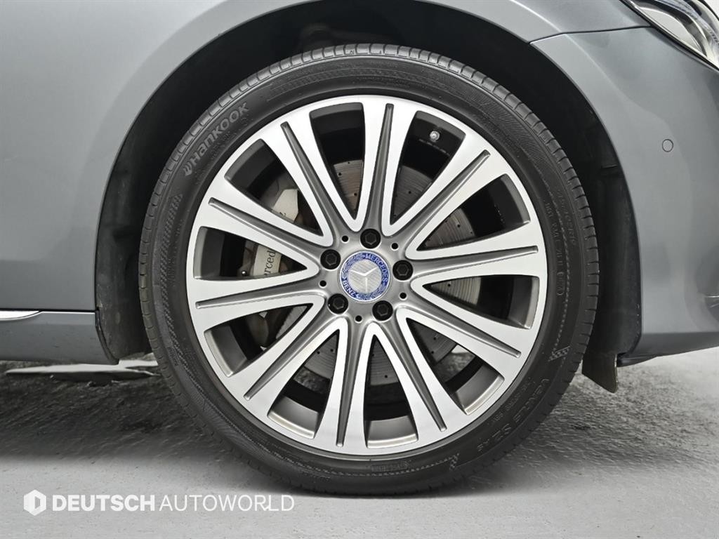 벤츠 E 클래스 E-클래스 W213 E400 4MATIC 익스클루시브 이미지 5