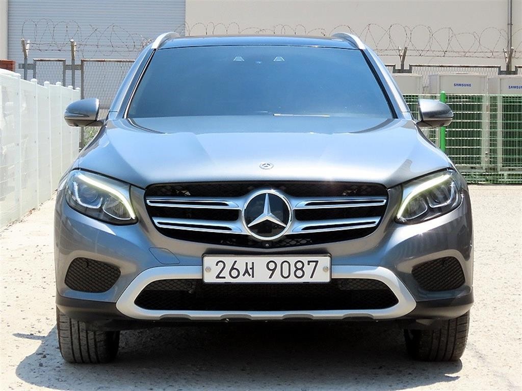 벤츠 GLC 클래스 GLC클래스 X253 GLC 350 e 4MATIC 이미지 1