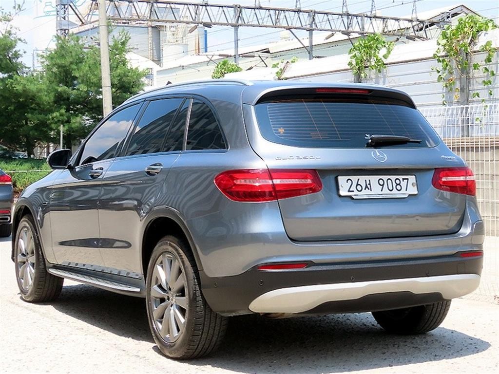 벤츠 GLC 클래스 GLC클래스 X253 GLC 350 e 4MATIC 이미지 3