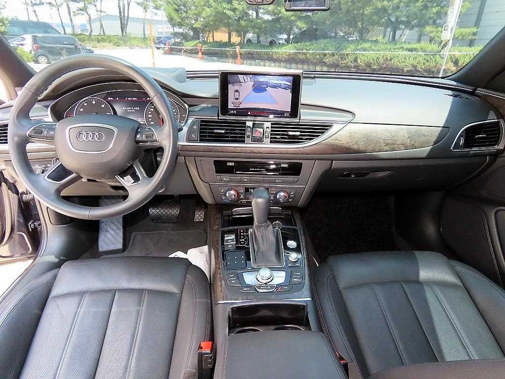 아우디 A6 뉴A6 40 TFSI 프리미엄 이미지 7