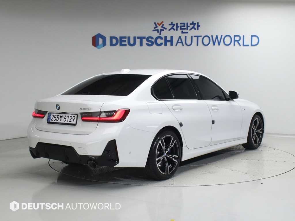 BMW 3시리즈 3시리즈 (G20) 320i M 스포츠 이미지 2