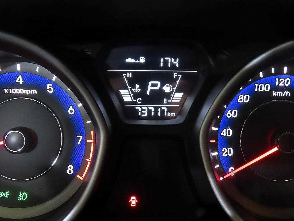 현대 아반떼 더 뉴 아반떼 1.6 GDI 스마트 기본형 이미지 9