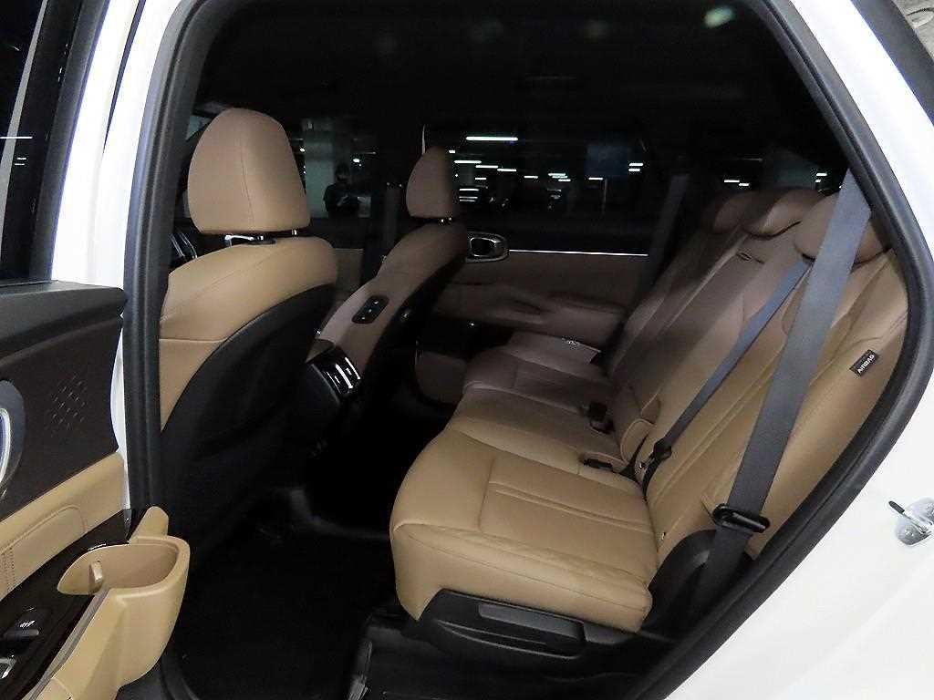 기아 쏘렌토 더 뉴 쏘렌토 4세대 하이브리드 1.6T 2WD 시그니처 그래비티 이미지 7