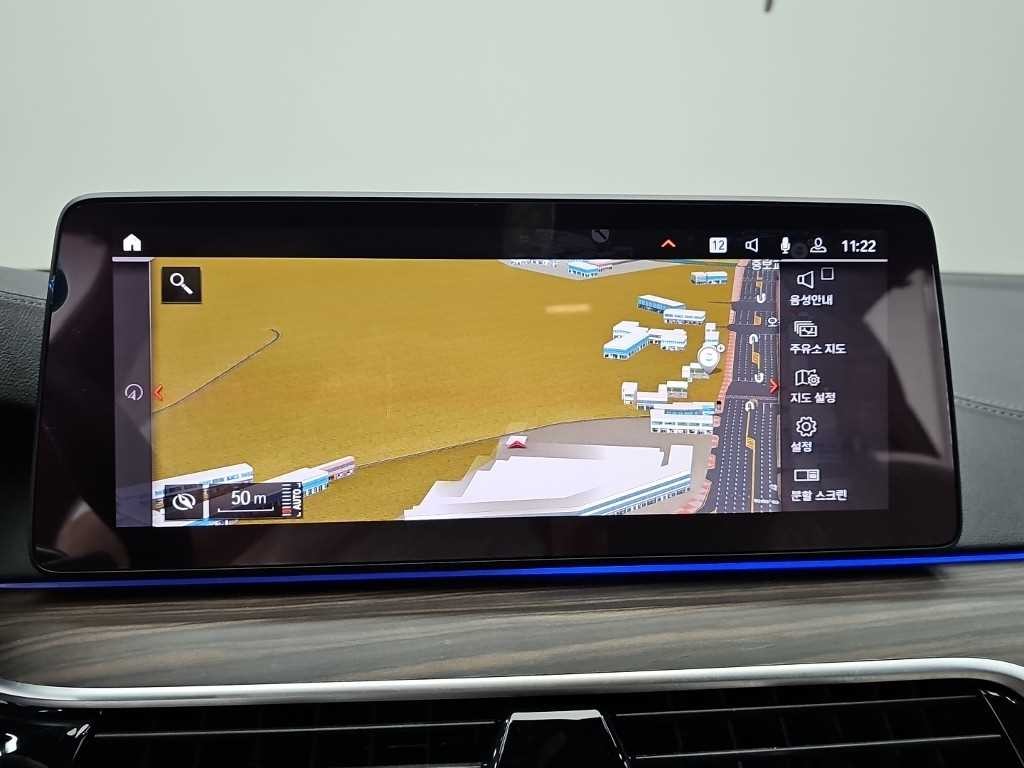 BMW 5시리즈 5시리즈 (G30) M550i xDrive 이미지 16